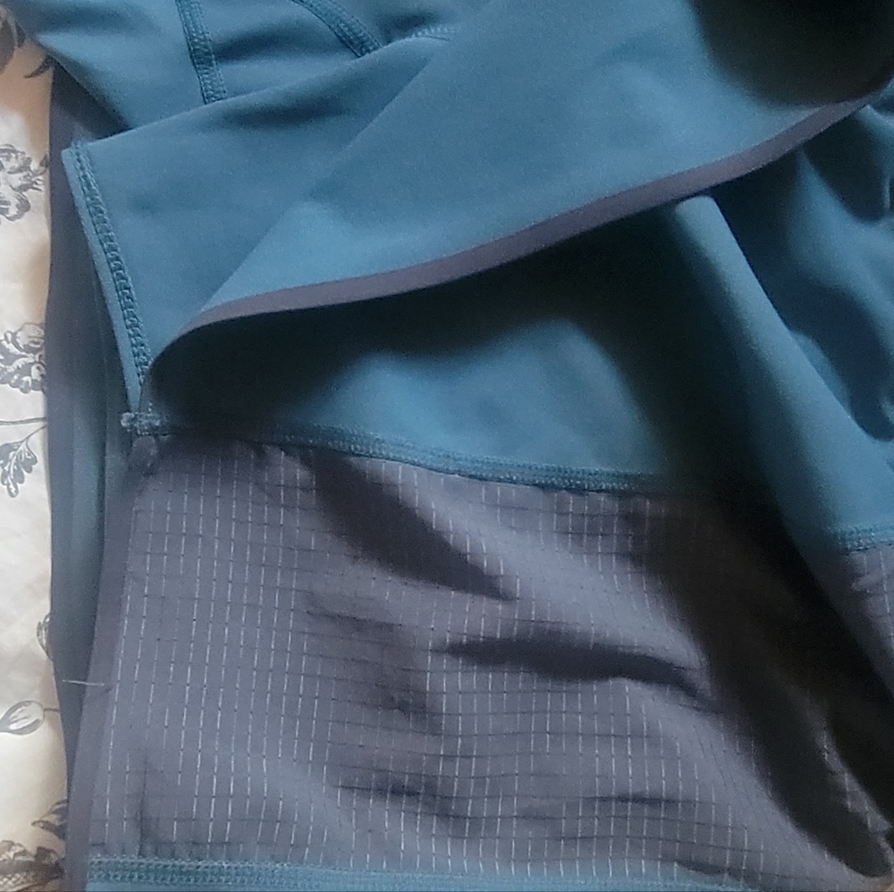 Mountain Hardwear Women's Mini Skirt View 4